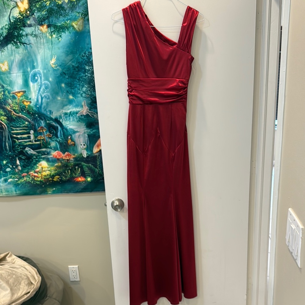 Elegant Red Evening Gown
